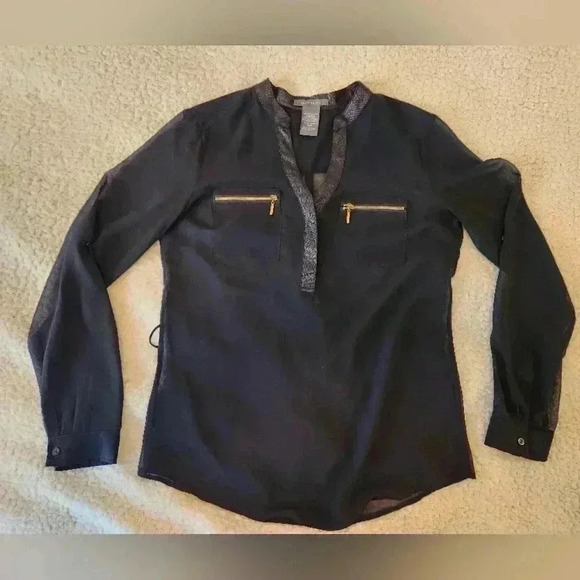 Suzy Shier Black V-Neck Long Sleeve Blouse, size small - Picture 9 of 11